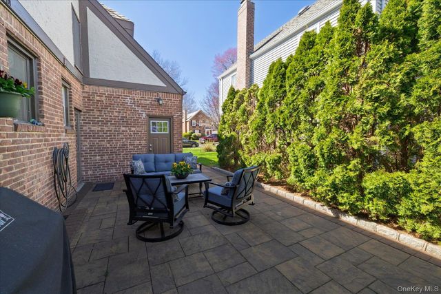 16 Revere Drive E, Floral Park, NY 11001