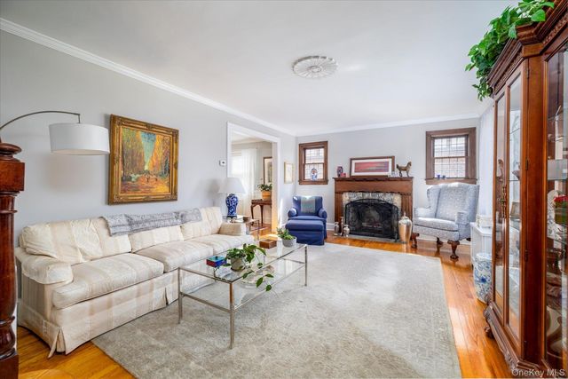 16 Revere Drive E, Floral Park, NY 11001
