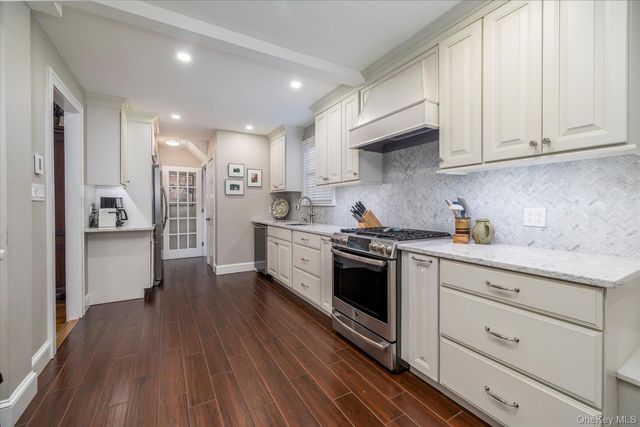 16 Revere Drive E, Floral Park, NY 11001