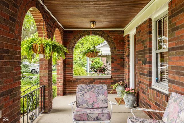 6085 E 10th Street, Indianapolis, IN 46219