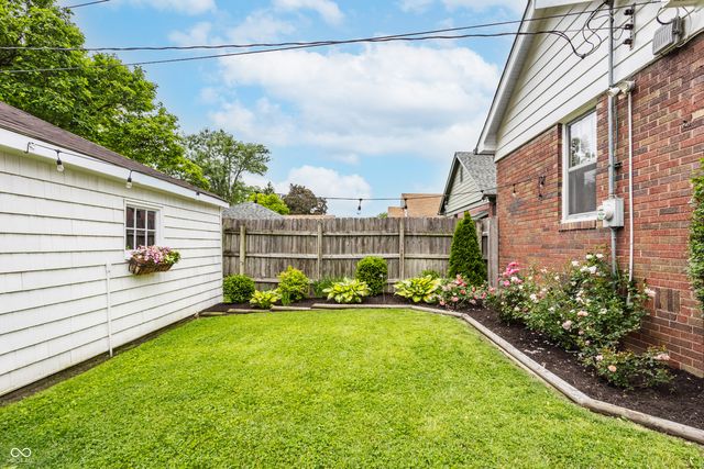 6085 E 10th Street, Indianapolis, IN 46219