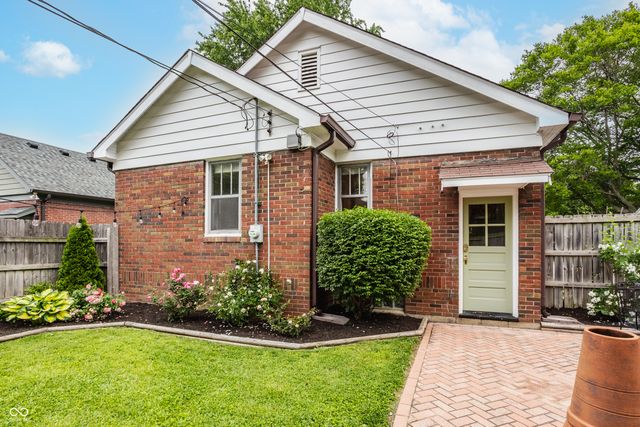6085 E 10th Street, Indianapolis, IN 46219