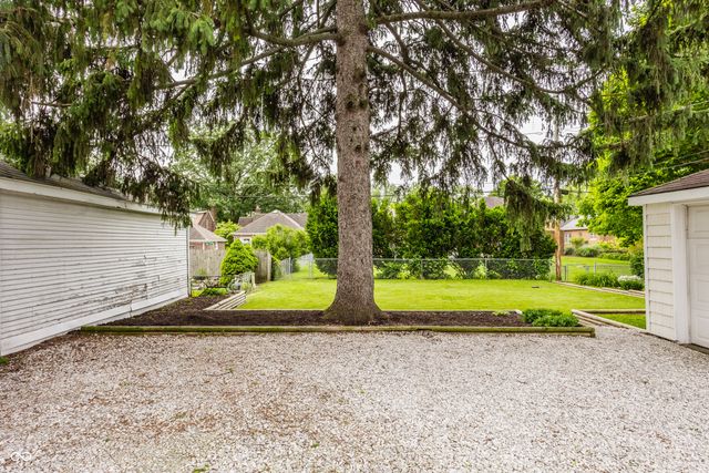 6085 E 10th Street, Indianapolis, IN 46219