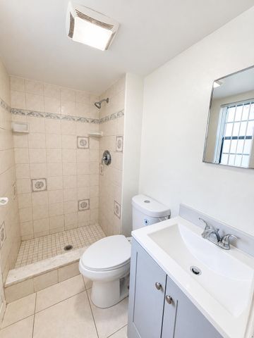 3253 NW 104th Avenue, Coral Springs, FL 33065