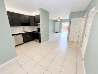 3253 NW 104th Avenue, Coral Springs, FL 33065