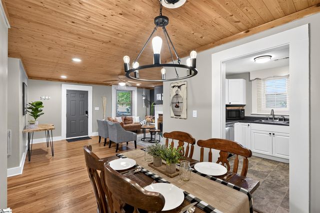 121 Bleckley Avenue, Greenville, SC 29607