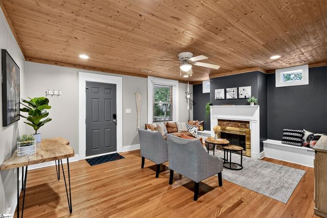 121 Bleckley Avenue, Greenville, SC 29607