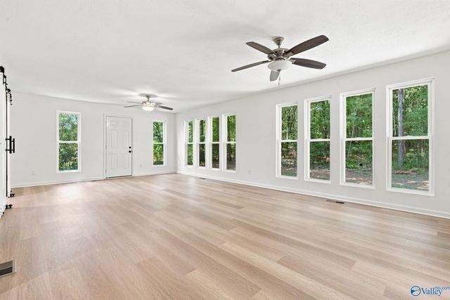 239 Echo Lane, Toney, AL 35773
