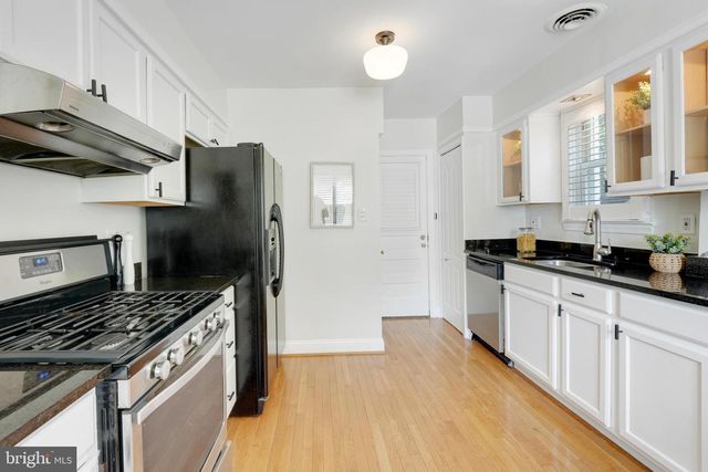 5522 BLAIR RD NE, Washington, DC 20011