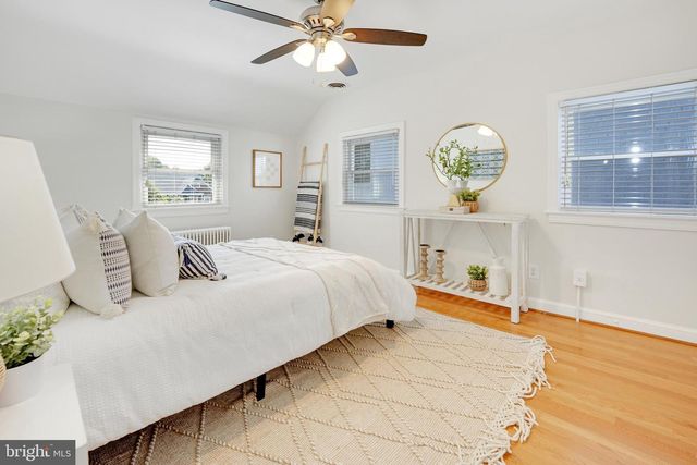 5522 BLAIR RD NE, Washington, DC 20011