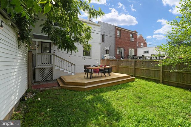 5522 BLAIR RD NE, Washington, DC 20011