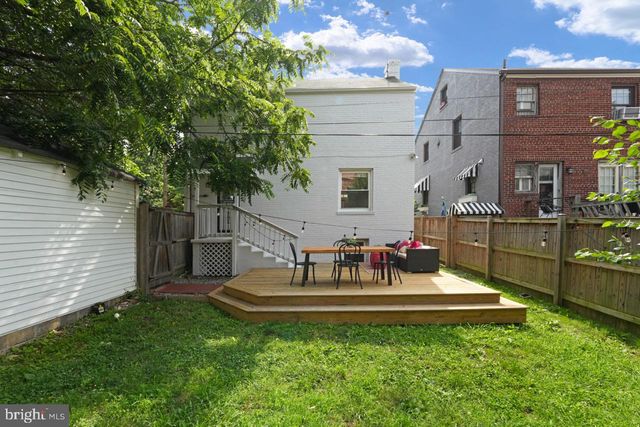 5522 BLAIR RD NE, Washington, DC 20011