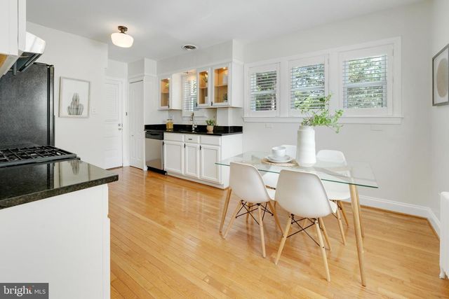 5522 BLAIR RD NE, Washington, DC 20011