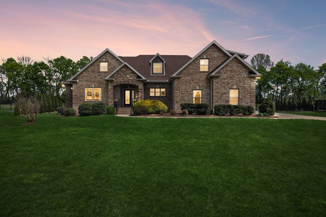 1067 Caballo Trl, Gallatin, TN 37066