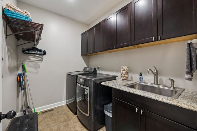 1067 Caballo Trl, Gallatin, TN 37066