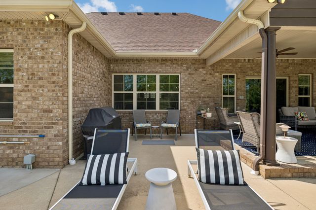 1067 Caballo Trl, Gallatin, TN 37066