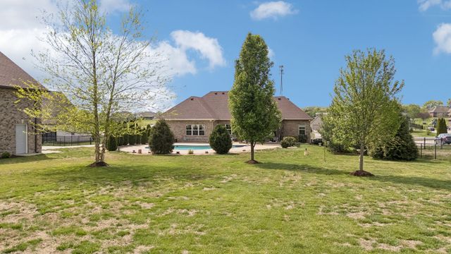 1067 Caballo Trl, Gallatin, TN 37066