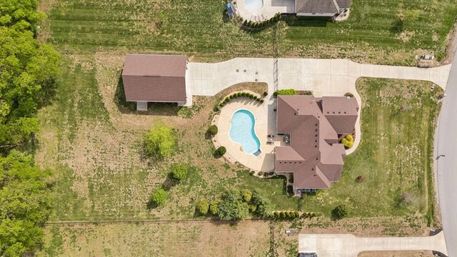1067 Caballo Trl, Gallatin, TN 37066
