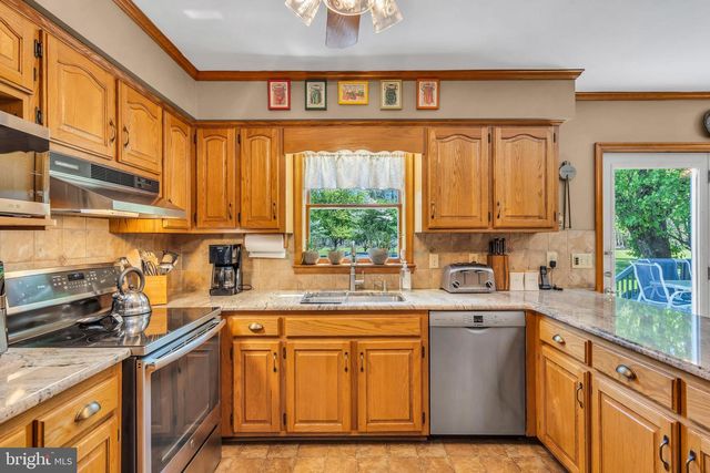 1217 CHEW RD, Waterford Works, NJ 08089