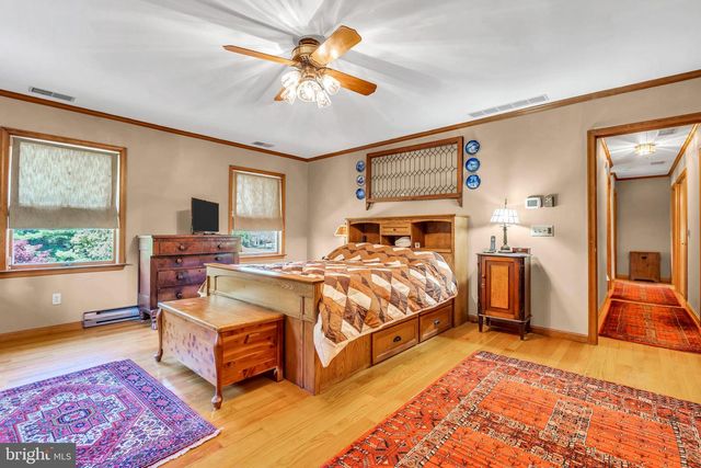 1217 CHEW RD, Waterford Works, NJ 08089
