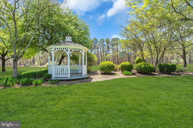 1217 CHEW RD, Waterford Works, NJ 08089