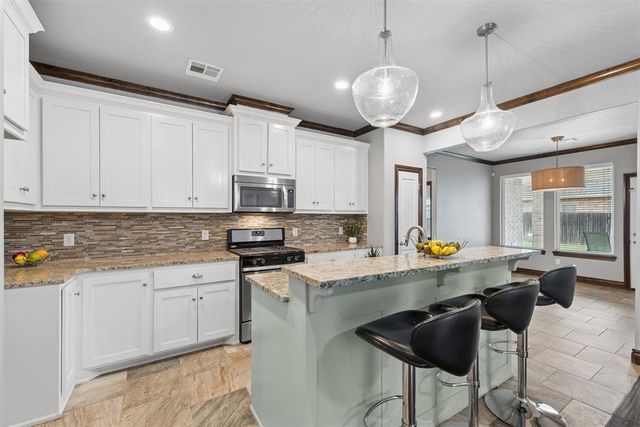 18505 Maidstone Lane, Edmond, OK 73012