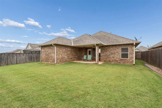 18505 Maidstone Lane, Edmond, OK 73012