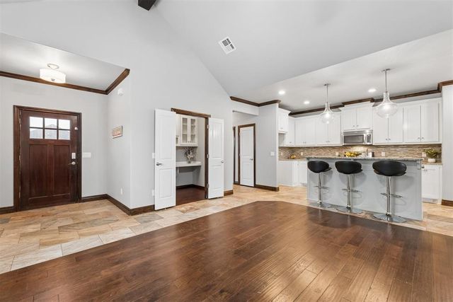 18505 Maidstone Lane, Edmond, OK 73012