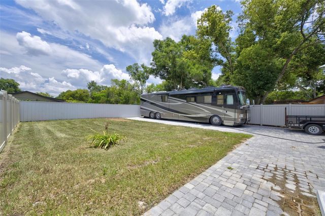 1309 S CENTER STREET, Eustis, FL 32726