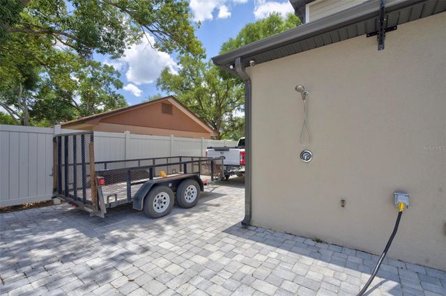 1309 S CENTER STREET, Eustis, FL 32726