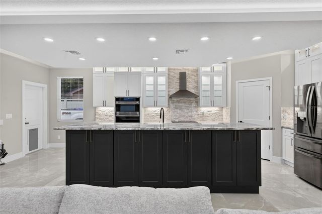 1309 S CENTER STREET, Eustis, FL 32726