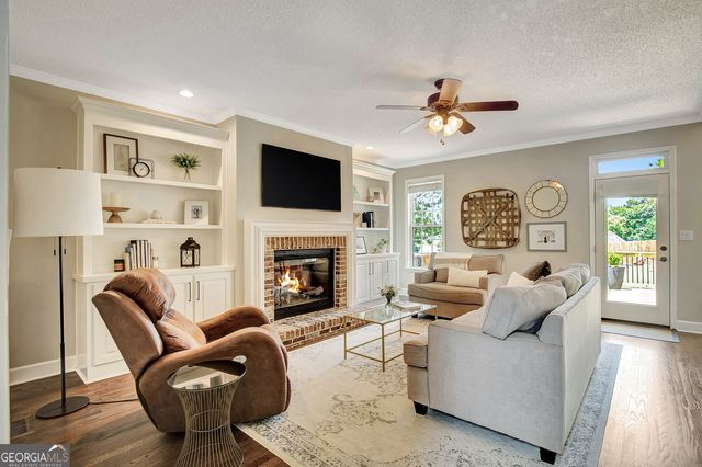 305 Mary Delores Court, Senoia, GA 30276