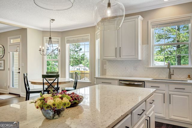 305 Mary Delores Court, Senoia, GA 30276