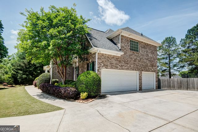 305 Mary Delores Court, Senoia, GA 30276