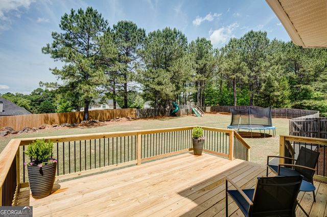 305 Mary Delores Court, Senoia, GA 30276