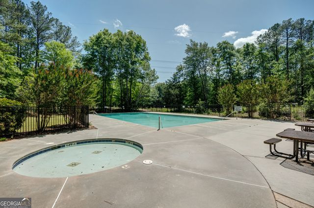 305 Mary Delores Court, Senoia, GA 30276