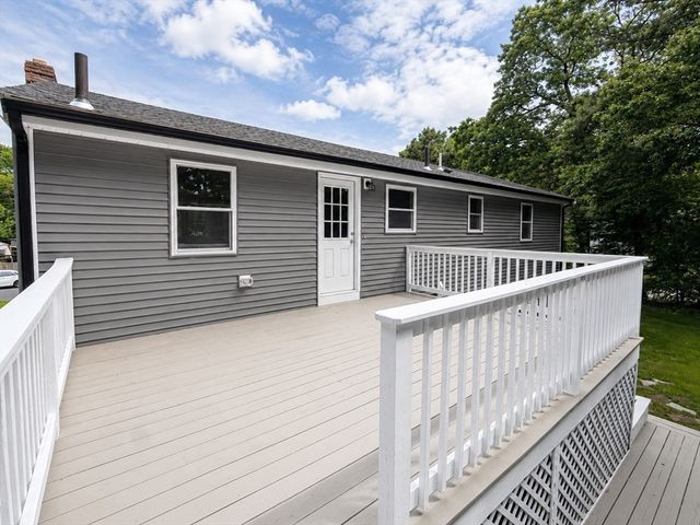 23 Ledgewood Drive, Canton, MA 02021