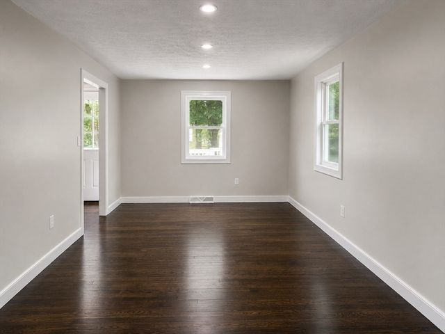 23 Ledgewood Drive, Canton, MA 02021