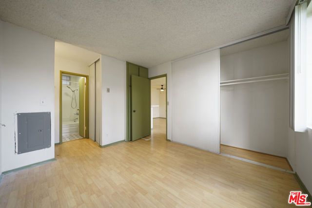 210 S La Fayette Park Place 102, Los Angeles, CA 90057