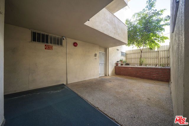 210 S La Fayette Park Place 102, Los Angeles, CA 90057