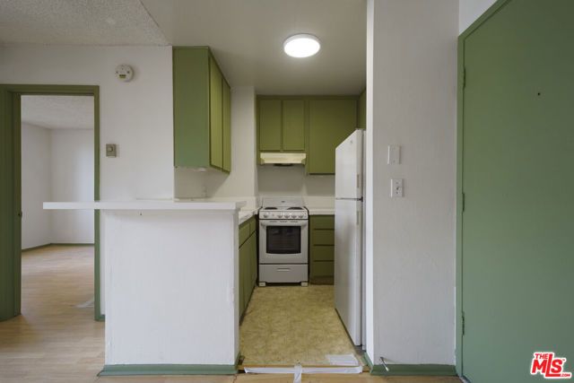 210 S La Fayette Park Place 102, Los Angeles, CA 90057