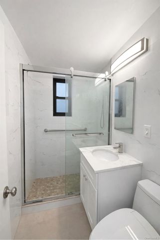 21306 75 Avenue 4P, Bayside, NY 11364