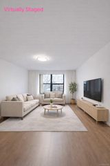 21306 75 Avenue 4P, Bayside, NY 11364