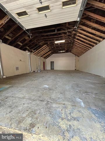 2305 MCELDERRY ST, Baltimore, MD 21205