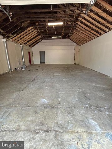 2305 MCELDERRY ST, Baltimore, MD 21205