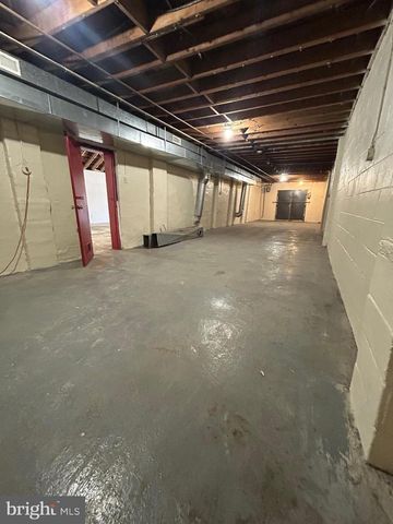 2305 MCELDERRY ST, Baltimore, MD 21205