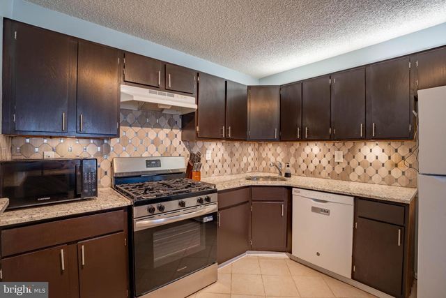 35 JOYNER CT, Lawrenceville, NJ 08648