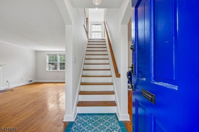 636 Rahway Ave, Westfield Town, NJ 07090