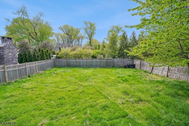 636 Rahway Ave, Westfield Town, NJ 07090