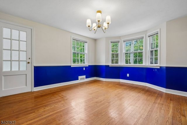 636 Rahway Ave, Westfield Town, NJ 07090